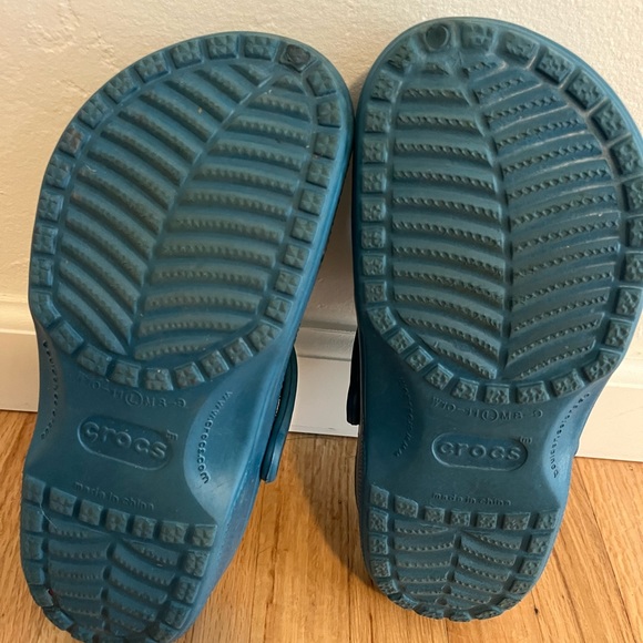 Crocs - Picture 2 of 4